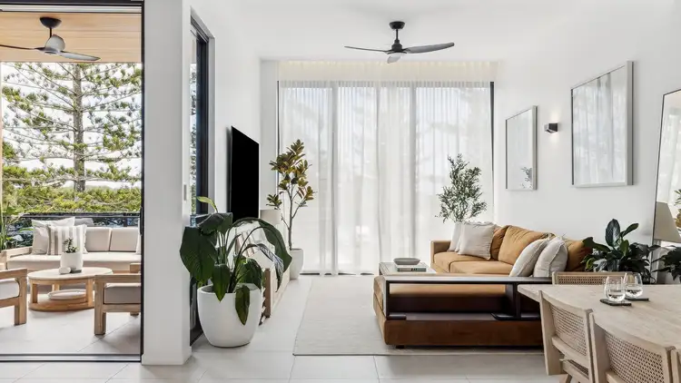 2/4 Harbour Street, Yamba NSW 2464