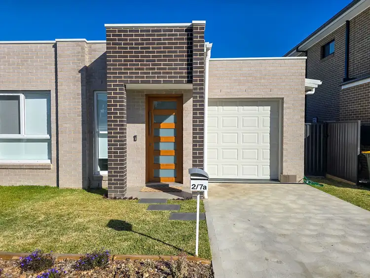 2/7a Fieldhouse Circuit, Campbelltown NSW 2560