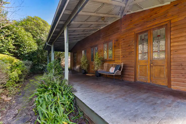 122 Govetts Leap Road, Blackheath NSW 2785