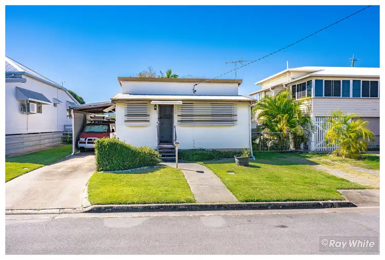 375 East Street, Depot Hill QLD 4700