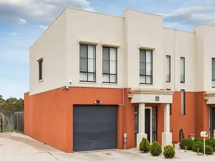 25/62 Andrew Street, Melton South VIC 3338