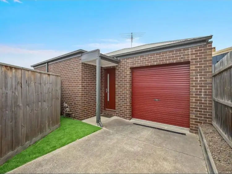 2/8 Eaglemont Crescent, Bell Post Hill VIC 3215