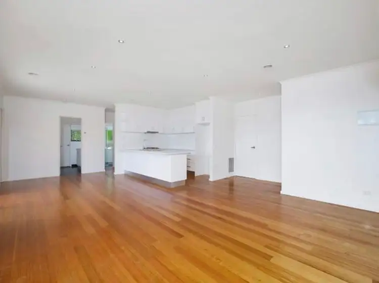 Third view of Homely unit listing, 2/8 Eaglemont Crescent, Bell Post Hill VIC 3215