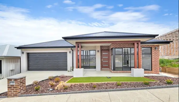 73 Kensington Boulevard