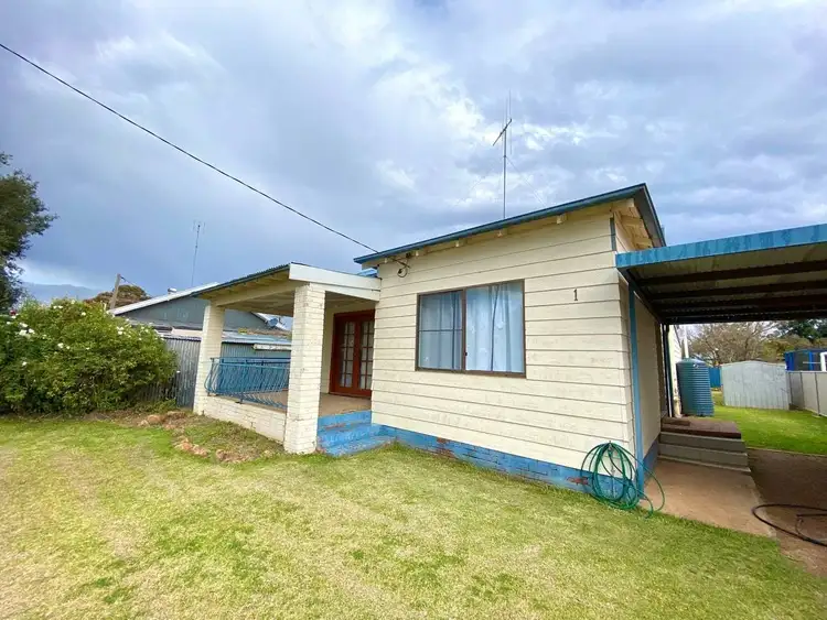 1 Captain Wilson Avenue, Parkes NSW 2870