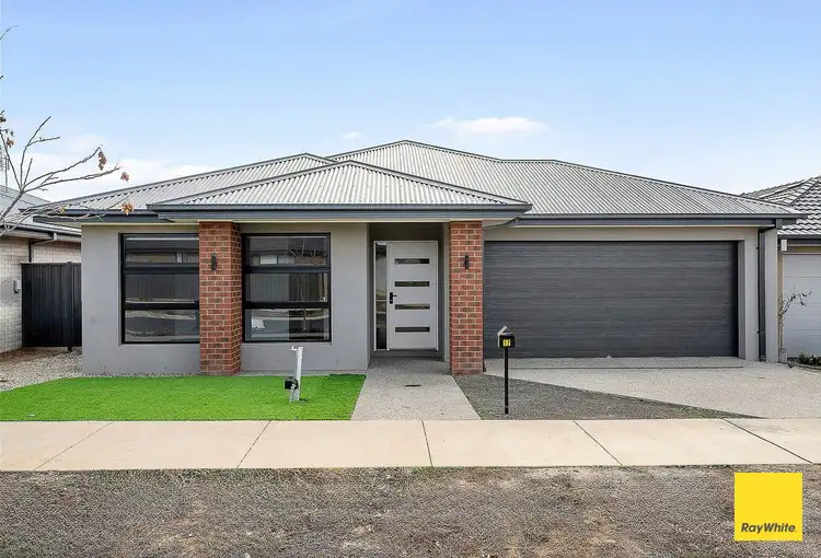 17 Sendock Parade, Huntly VIC 3551