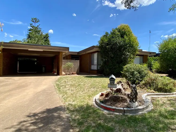 64 POOLE Street, Griffith NSW 2680