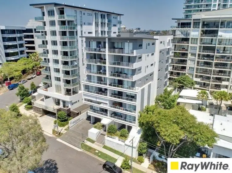 204/25 Walsh Street, Milton QLD 4064