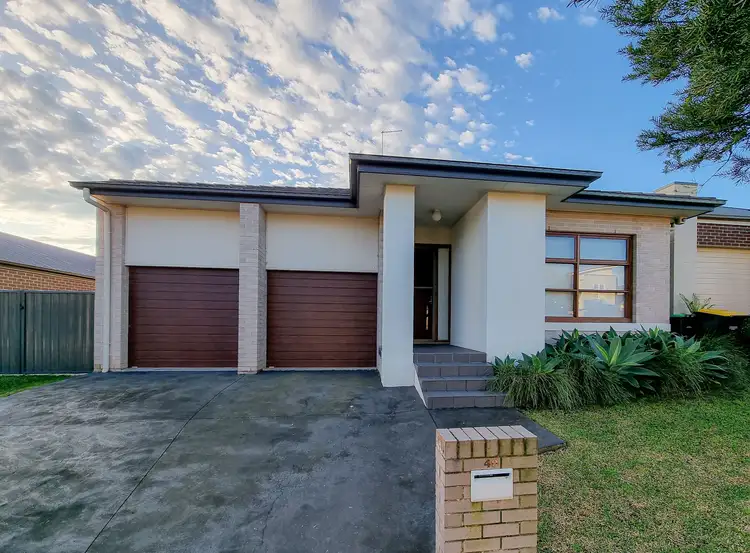 40 Tall Trees Drive, Glenmore Park NSW 2745