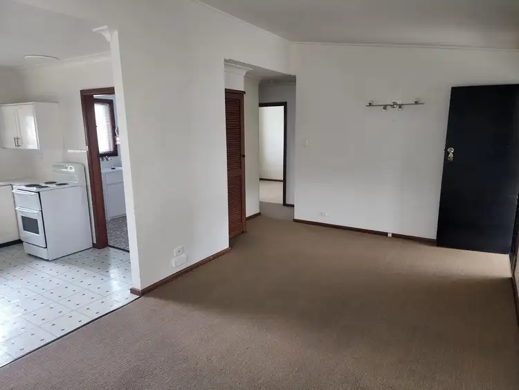 Fourth view of Homely unit listing, 2/13-15 Railway Parade, Armidale NSW 2350