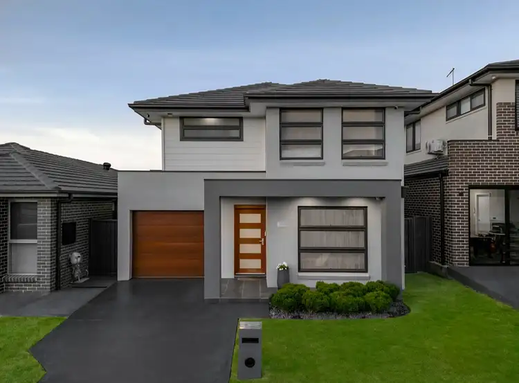 6 Stonecrop Street, Denham Court NSW 2565