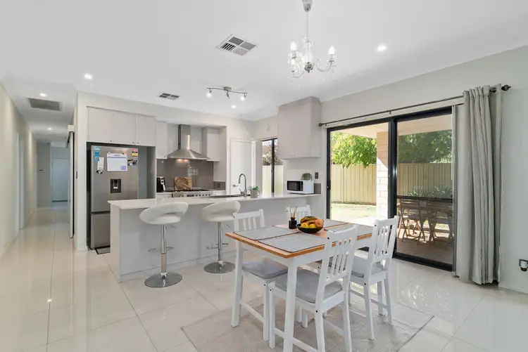 16A Lingfield Way, Morley WA 6062