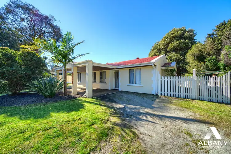 2 Rycraft Drive, Spencer Park WA 6330