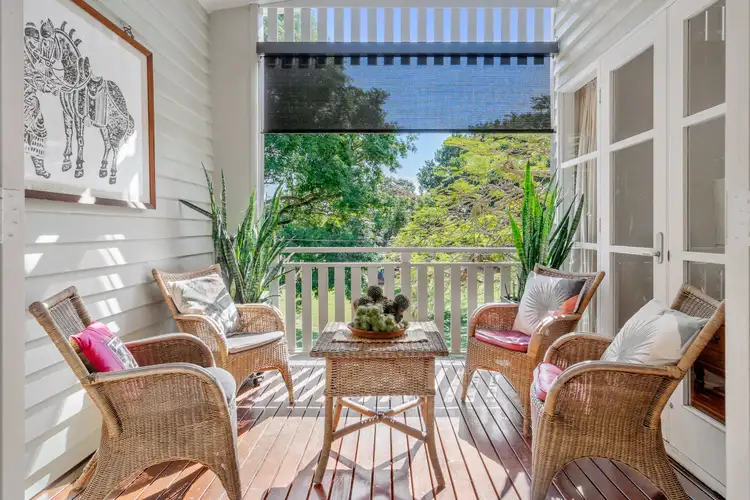 6 Gill Street, Holland Park QLD 4121