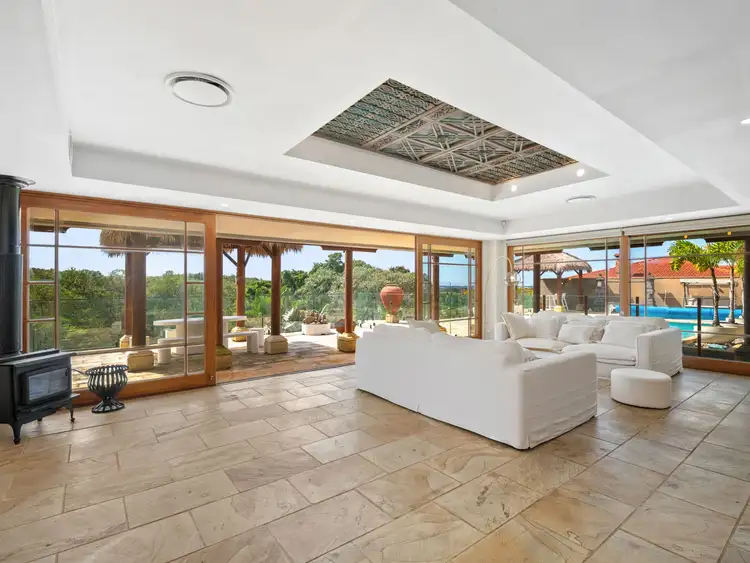 108 The Promenade, Camp Hill QLD 4152