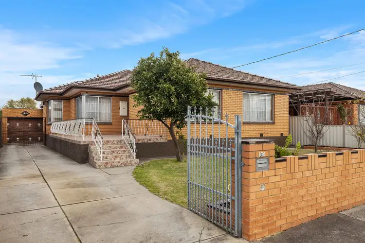 39 Kay Avenue, Lalor VIC 3075