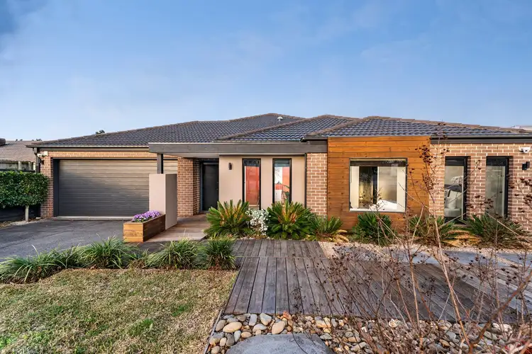 4 Bibury Street