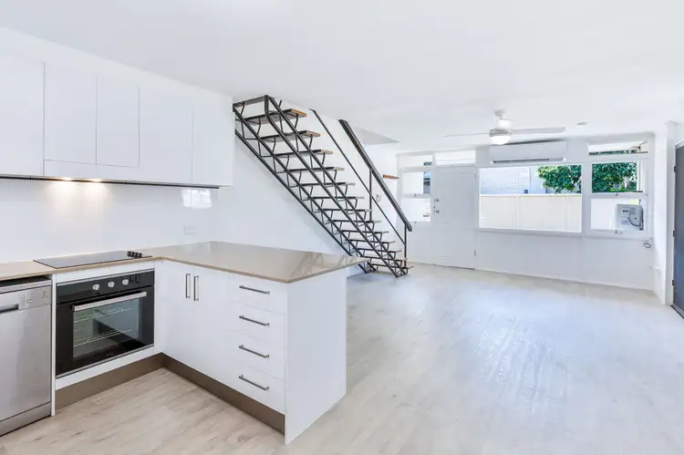 1/30 Leonard Avenue, Surfers Paradise QLD 4217