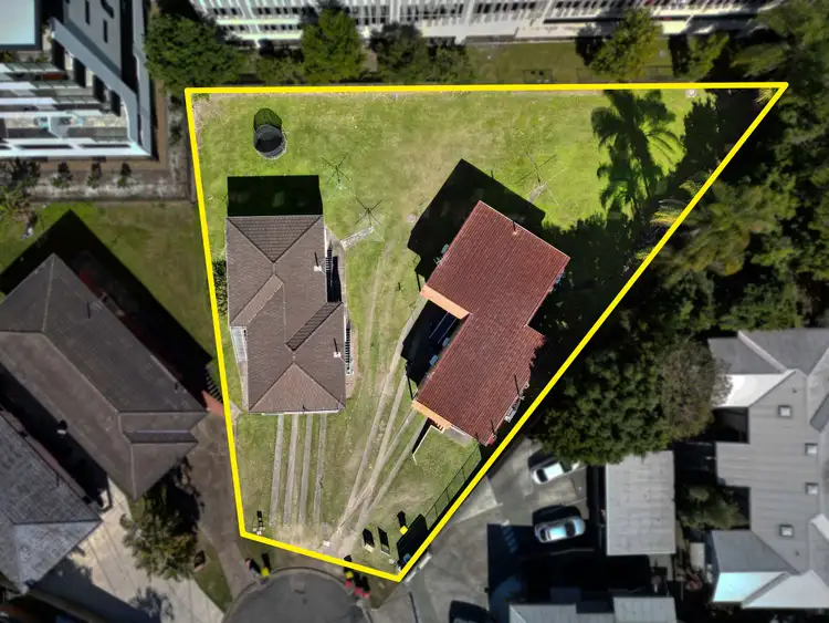 21-23 Bruce Street, Chermside QLD 4032