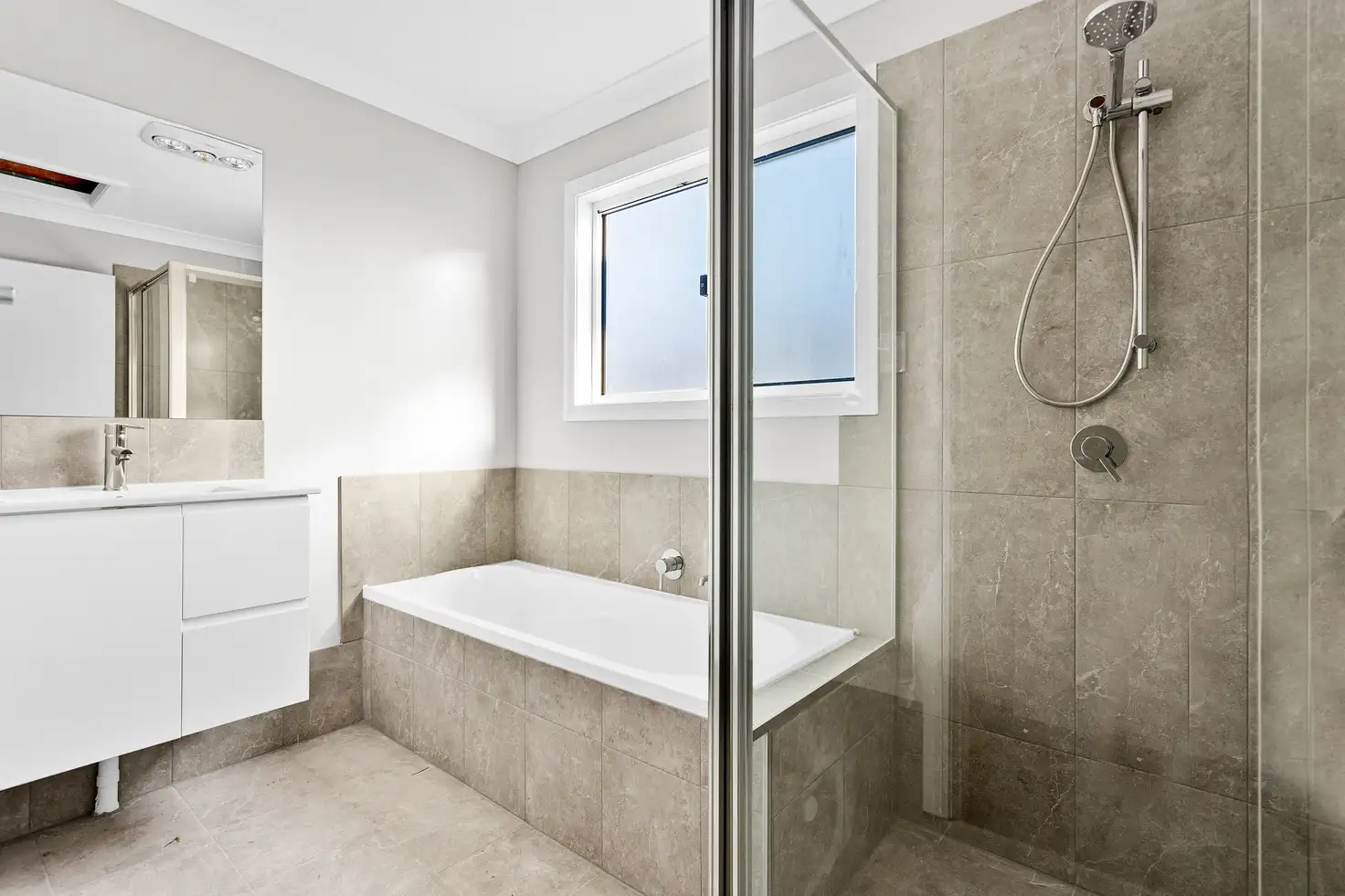 Main view of Homely townhouse listing, 2/195 Tongarra Road, Albion Park NSW 2527