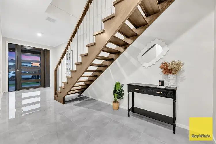 Fifth view of Homely house listing, 8 Ormond Boulevard, Tarneit VIC 3029