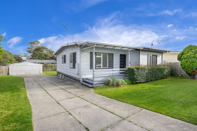 18 Surrey Street, Mccrae VIC 3938