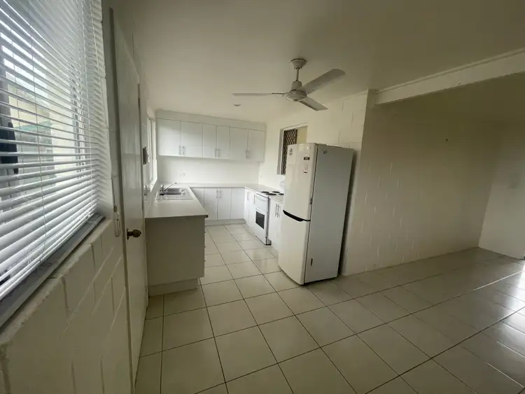 Fourth view of Homely unit listing, 2/21 Carr Crescent, Lucinda QLD 4850