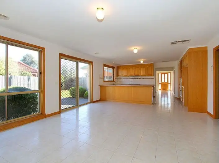 Fifth view of Homely house listing, 2 Ellendale Way, South Morang VIC 3752