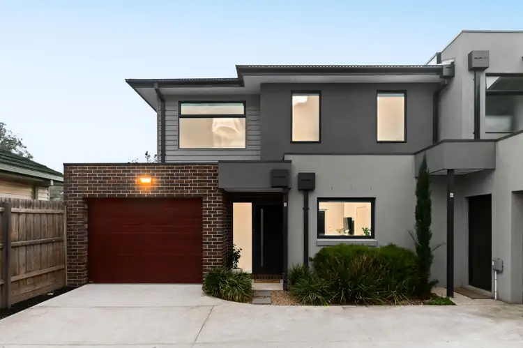 3/4 Truman Street, South Kingsville VIC 3015
