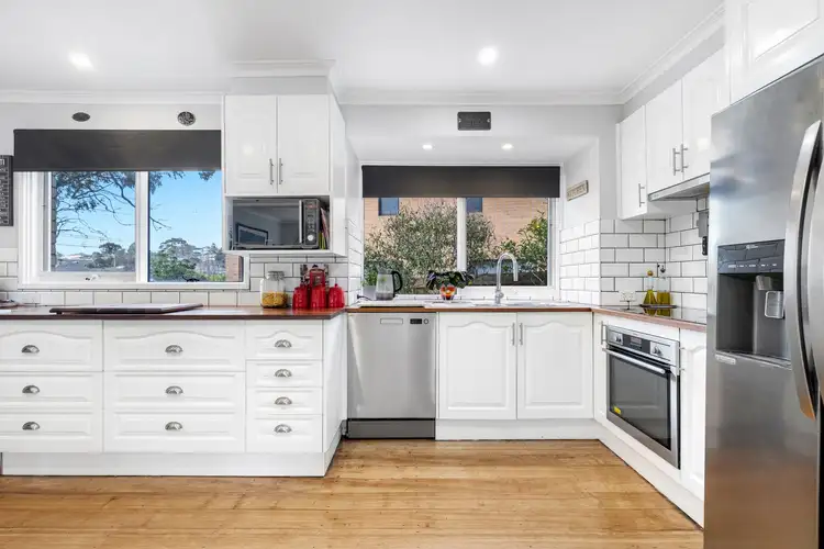 Fourth view of Homely house listing, 19 Sampson Drive, Mount Waverley VIC 3149