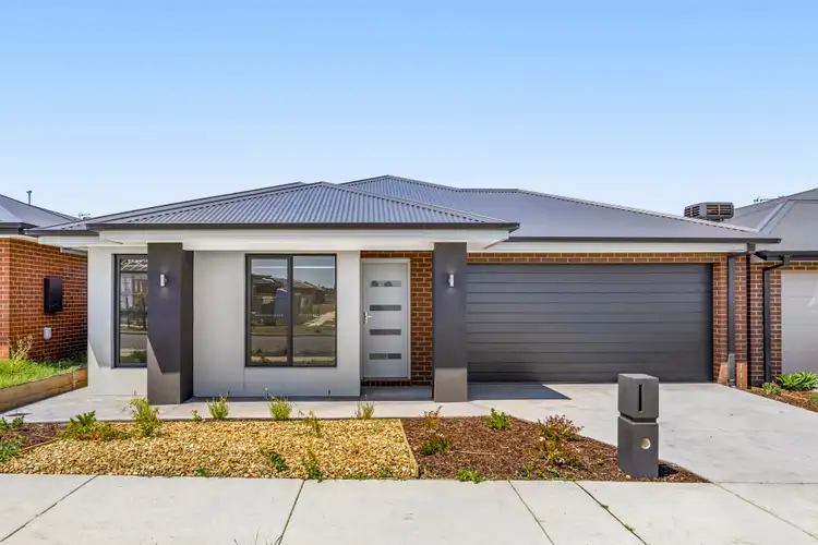59 Steamboat Avenue, Winter Valley VIC 3358