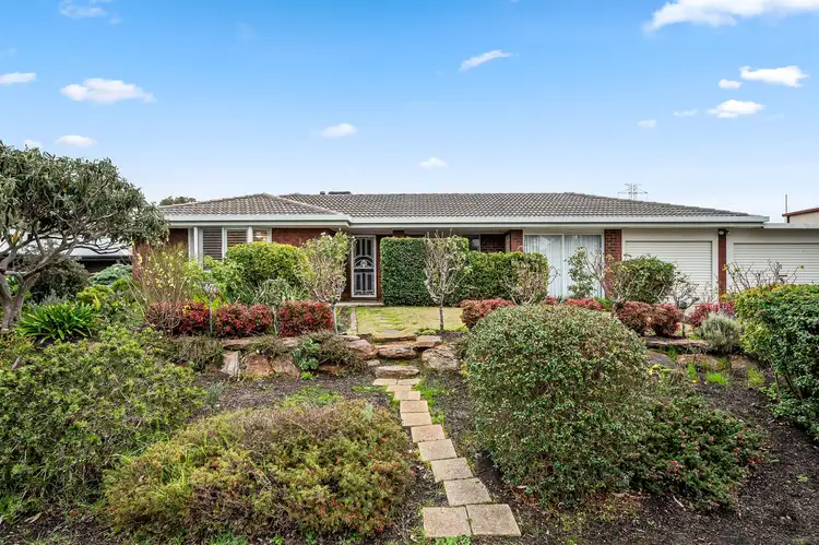 4 Glenhuntly Drive