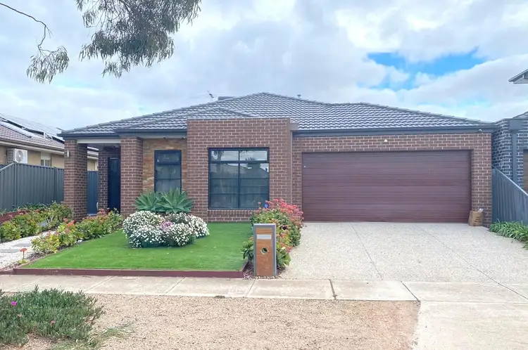33 Orlando Drive, Truganina VIC 3029