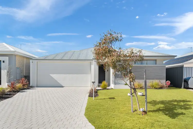 16 Jefferson Street, Lakelands WA 6180