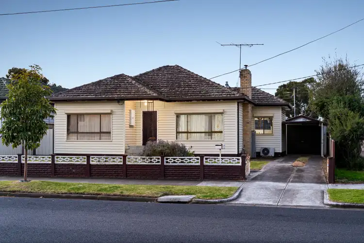 30 Wren Street