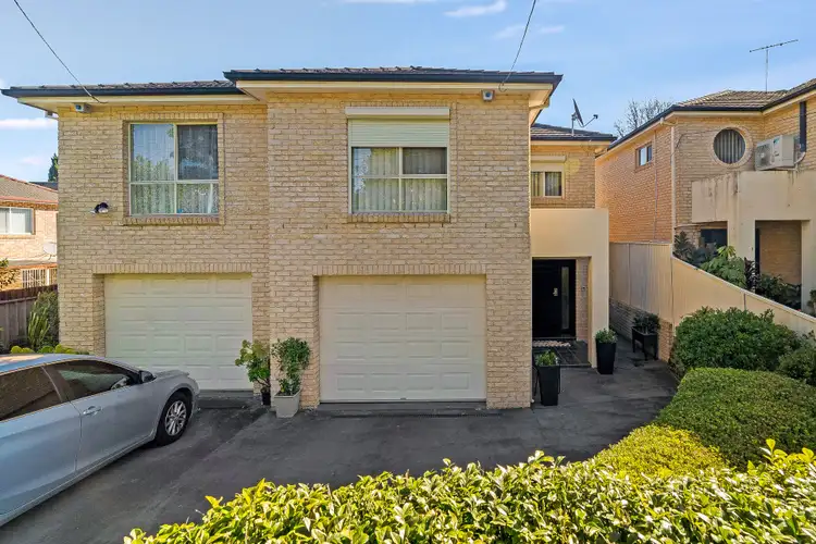 82 Manahan Street