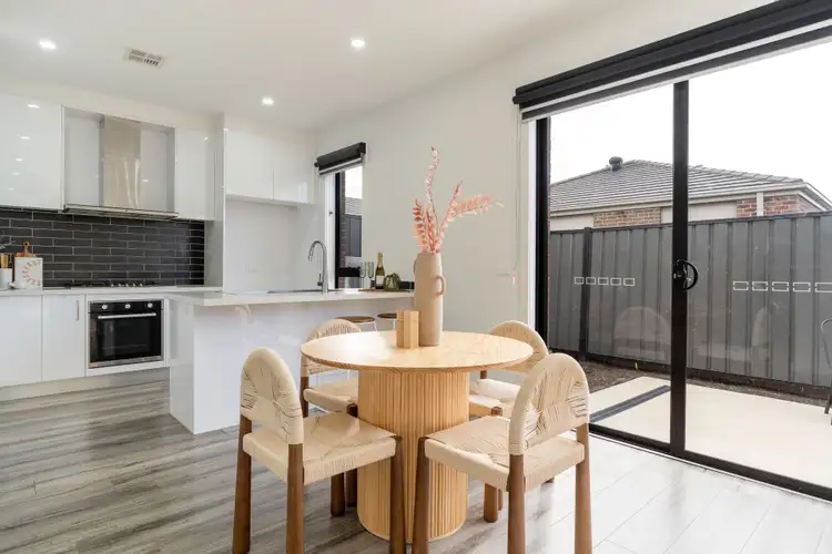 Fourth view of Homely house listing, 42 Rialto Circuit, Craigieburn VIC 3064