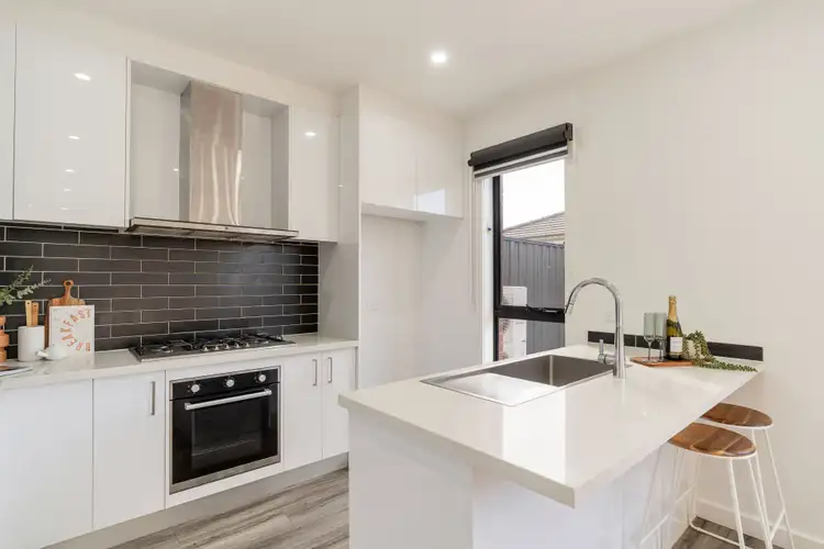 Sixth view of Homely house listing, 42 Rialto Circuit, Craigieburn VIC 3064