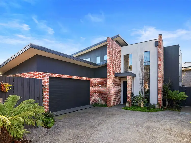 2/34B Freda Street, Inverloch VIC 3996