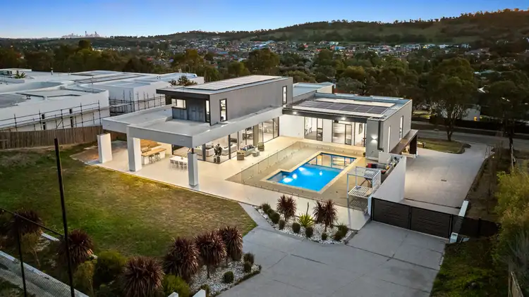 36 Meridian Drive, South Morang VIC 3752