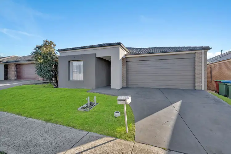 31 Tilden Rise, Cranbourne North VIC 3977