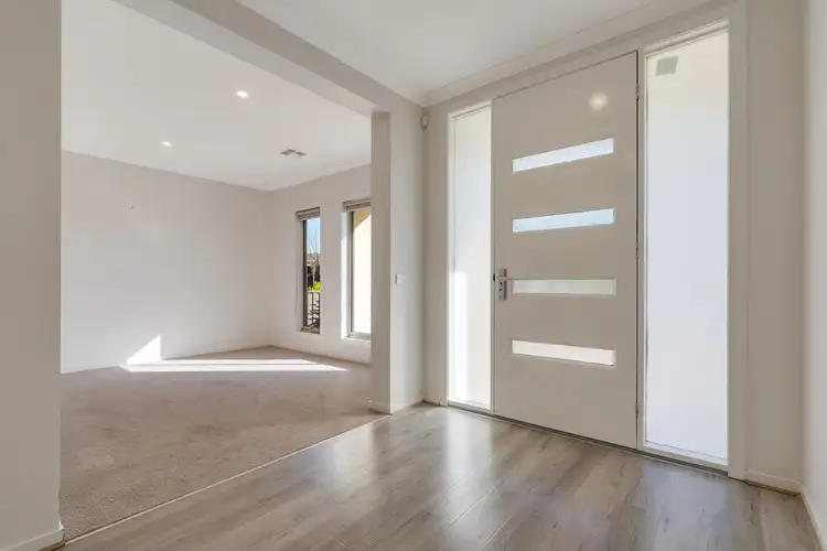 Second view of Homely house listing, 10 Banjolina Circuit, Craigieburn VIC 3064