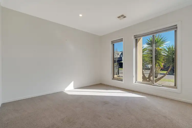 Fourth view of Homely house listing, 10 Banjolina Circuit, Craigieburn VIC 3064