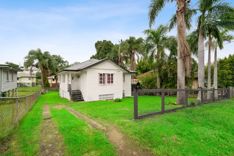 35 Steele Street, Holland Park QLD 4121