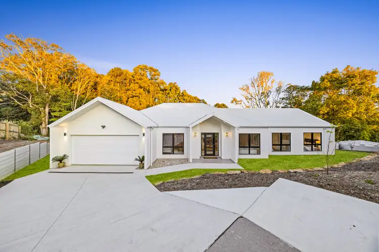 13 Hamptons Place, Montville QLD 4560