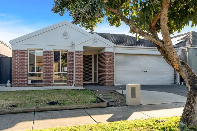 11 Millstream Pass, Craigieburn VIC 3064