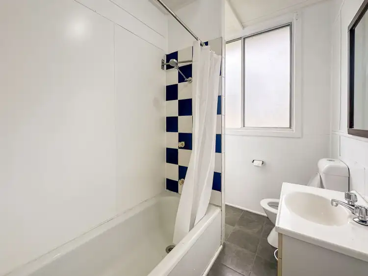 Fifth view of Homely house listing, 8 Deakin Street, Kurri Kurri NSW 2327