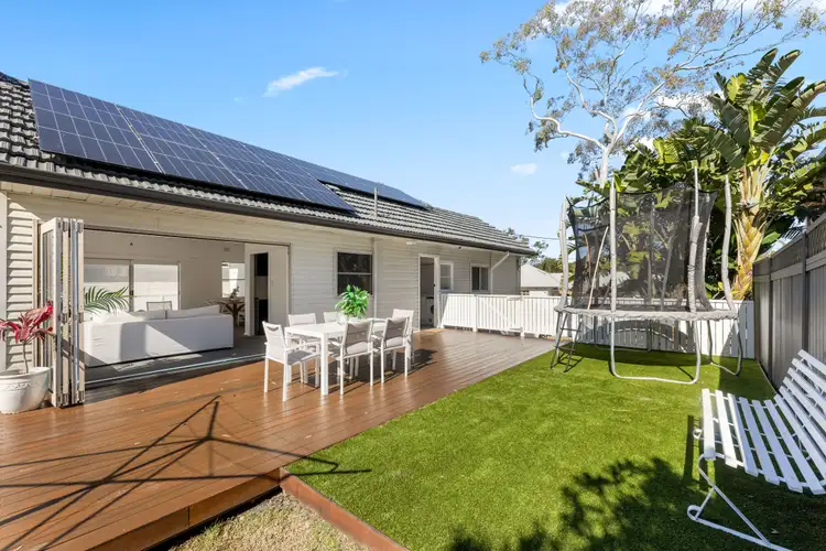 60 Saunders Bay Road