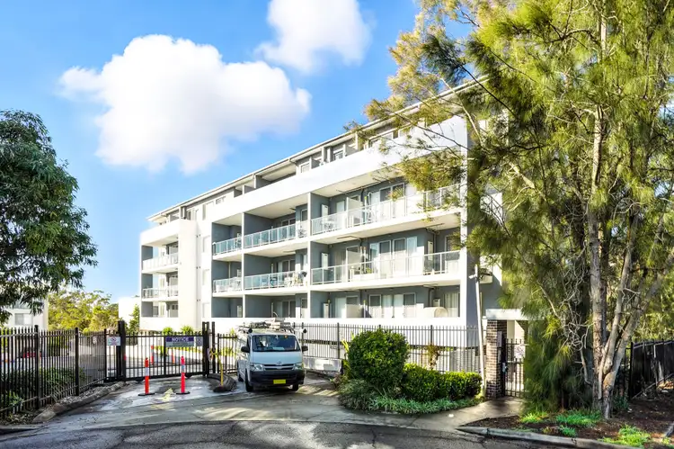 8/8B Myrtle Street, Prospect NSW 2148