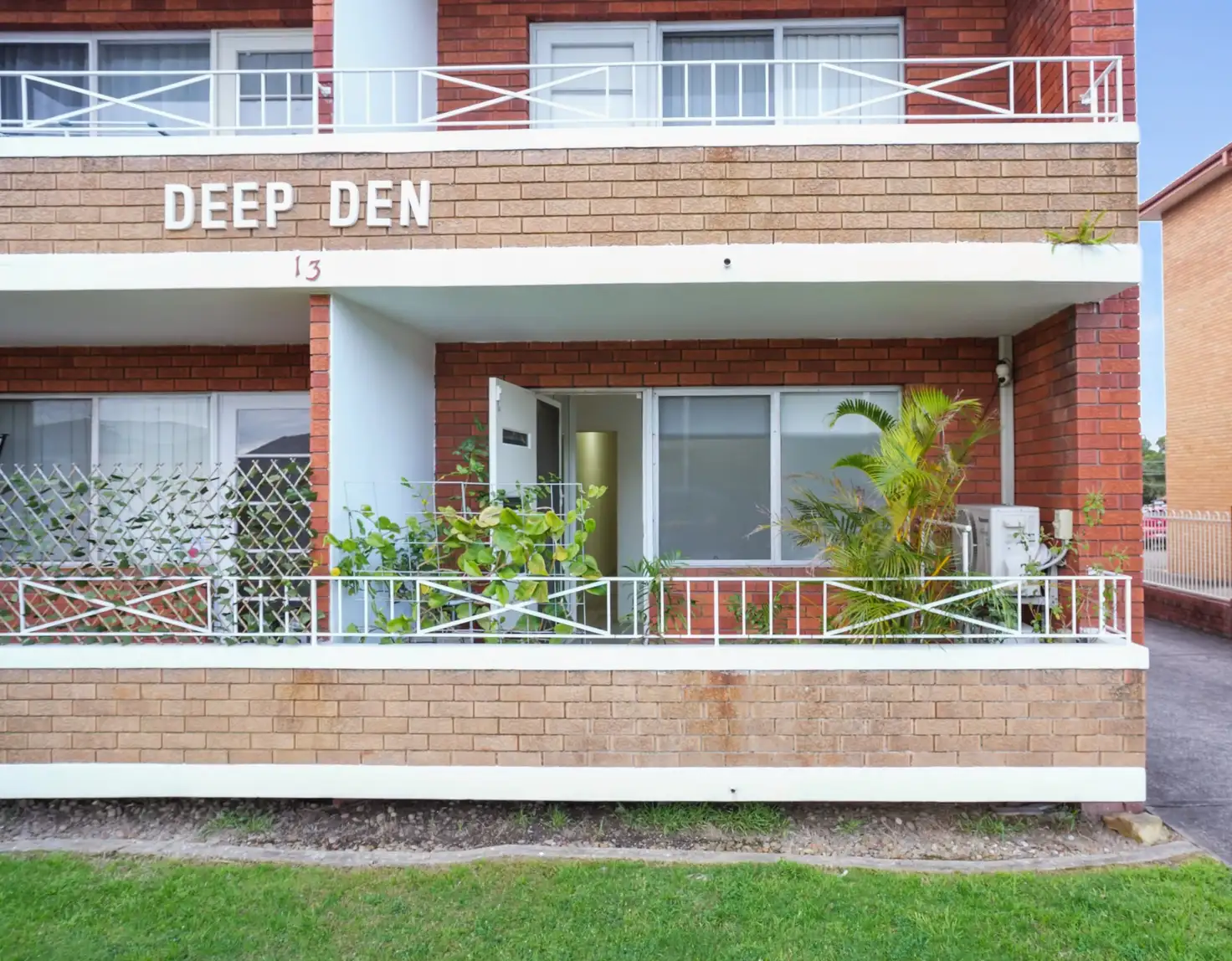 Main view of Homely unit listing, 2/13 Thurlow Street, Riverwood NSW 2210